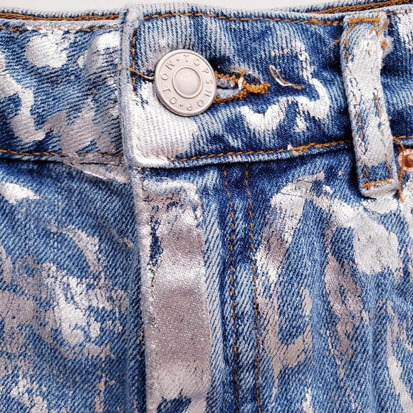 Topshop Moto Metallic Paint Cutoff Mom Shorts - Picture 6 of 9
